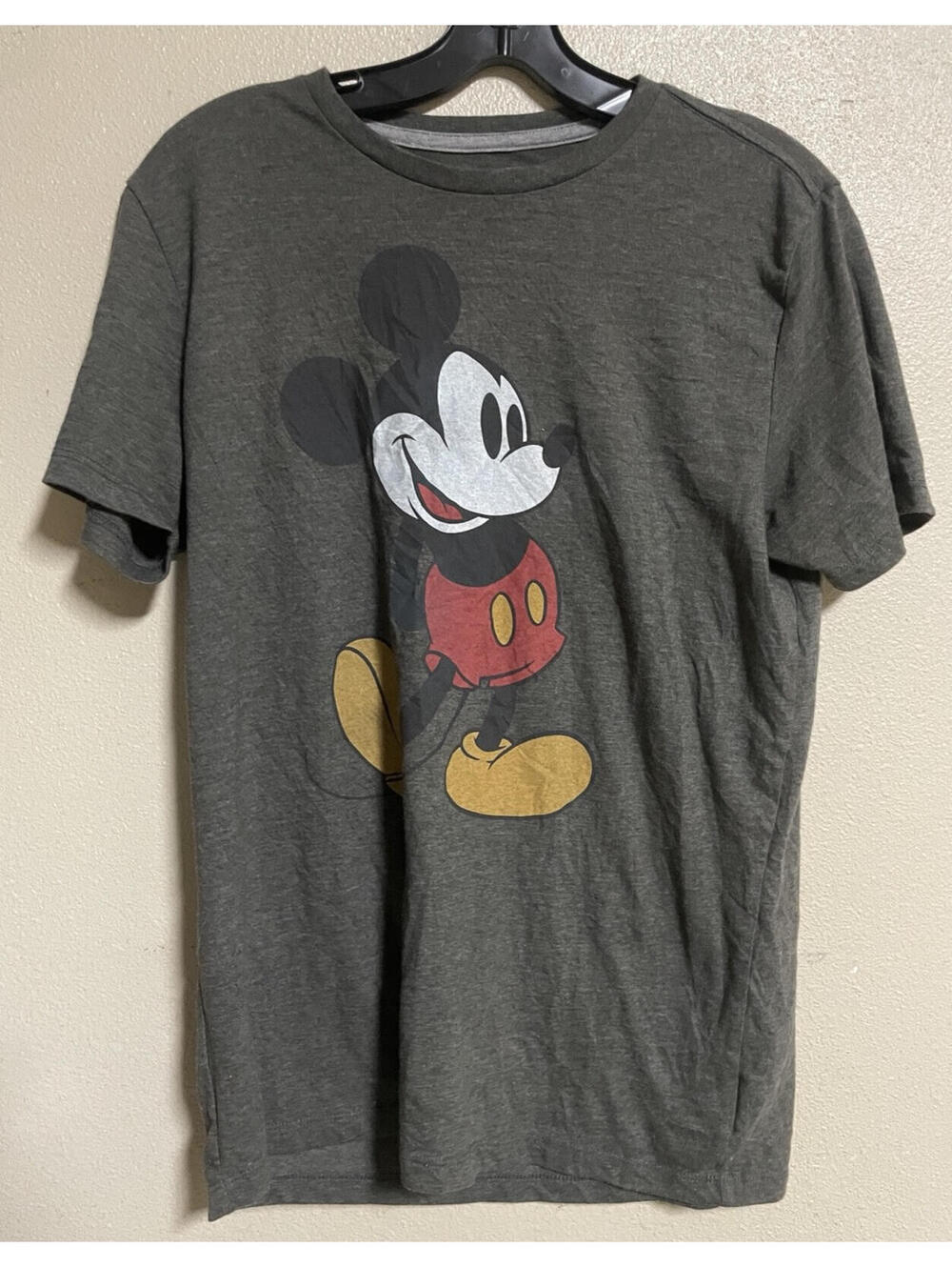 Old navy small men’s Disney Mickey Mouse grey short sleeve T-shirt Free Shipping